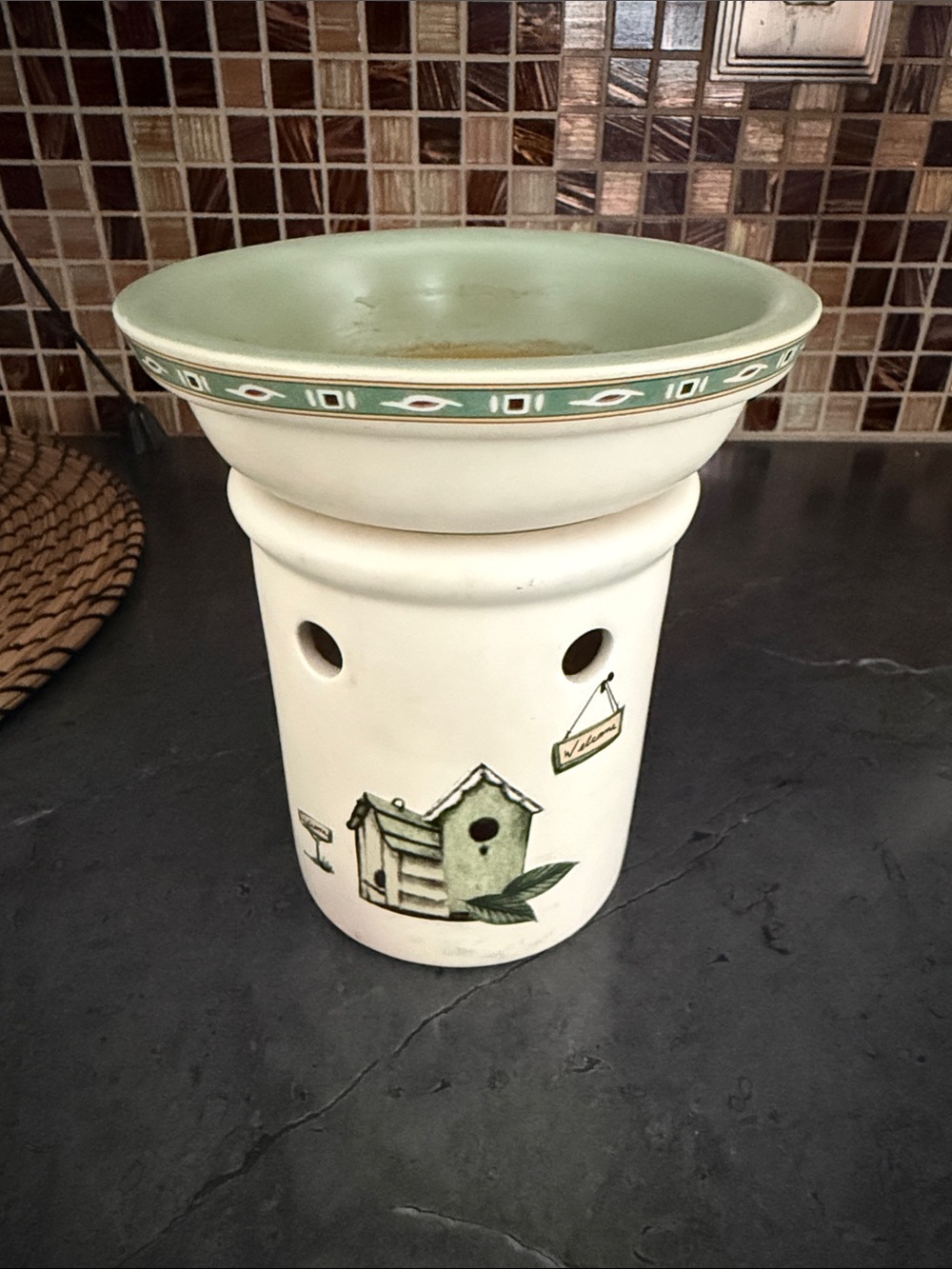 Pfaltzgraff Naturewood Ceramic Birdhouse Oil/Wax Warmer in Green and Cream